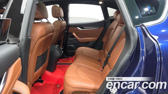 Maserati Levante 2019 — photo 17