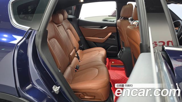 Maserati Levante 2019 — photo 24
