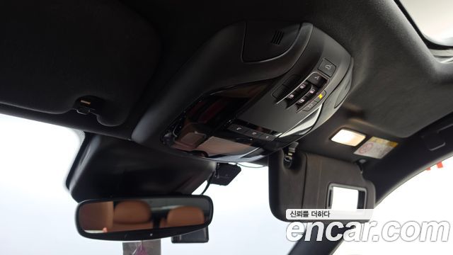 Maserati Levante 2019 — photo 26