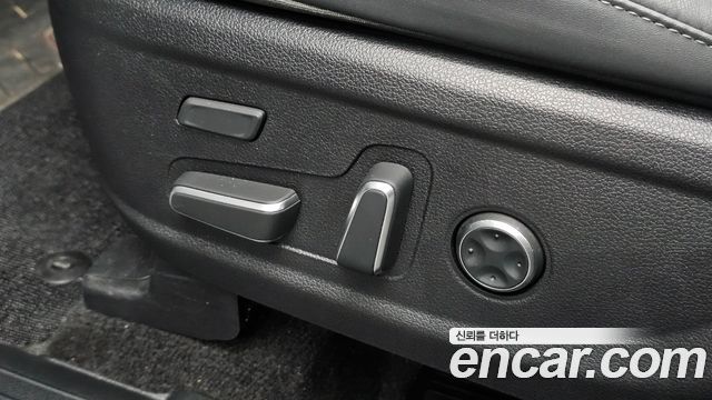 Hyundai Santafe 2021 — photo 27