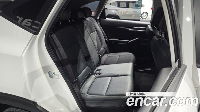Kia Seltos 2023 — photo 11
