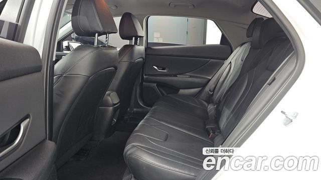 Hyundai AVANTE 2024 — photo 11