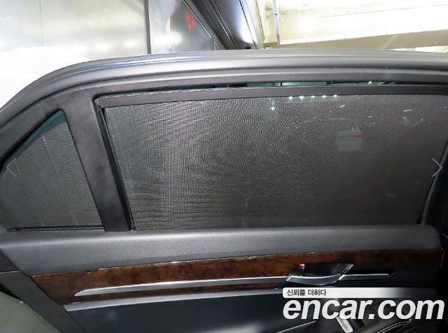 Genesis G90 2019 — photo 14