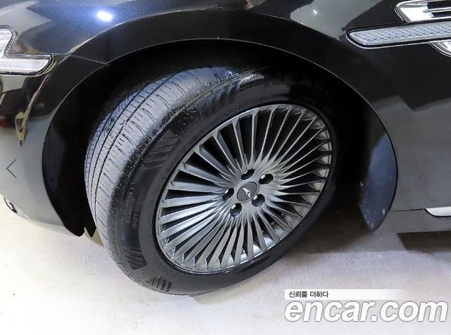 Genesis G90 2019 — photo 20