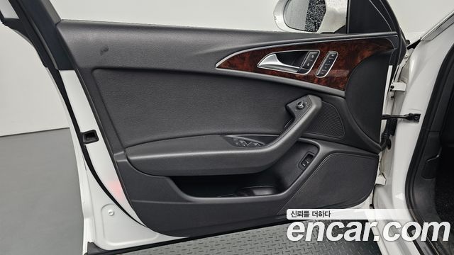Audi A6 2014 — photo 14