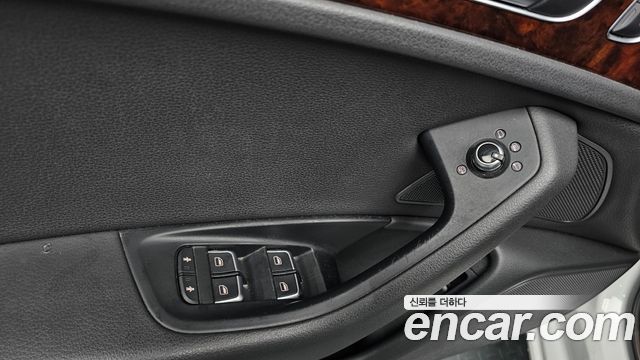 Audi A6 2014 — photo 30