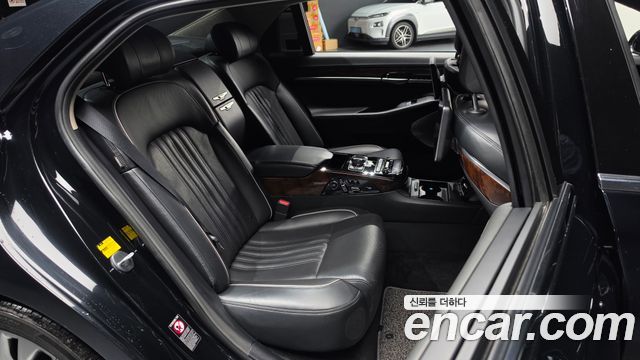 Genesis EQ900 2016 — photo 18