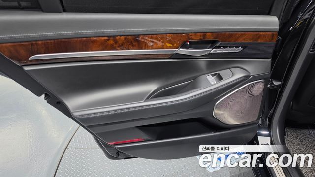 Genesis EQ900 2016 — photo 15