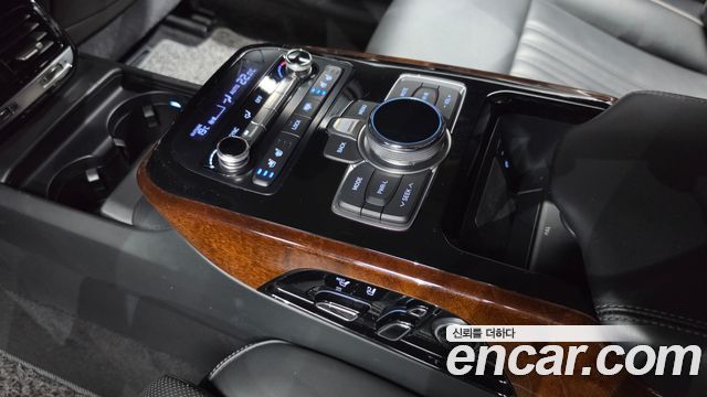 Genesis EQ900 2016 — photo 28