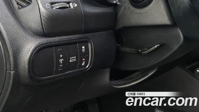 Kia K3 2015 — photo 17