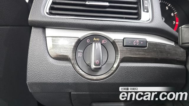 Volkswagen Passat 2018 — photo 22