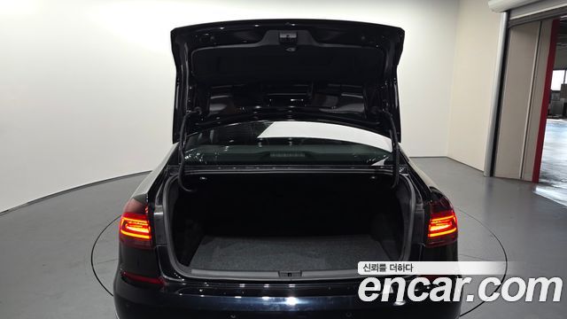 Volkswagen Passat 2018 — photo 26