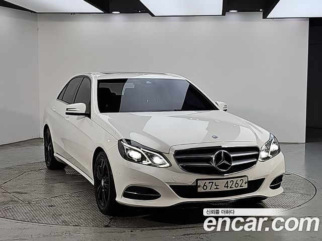 Mercedes-Benz E-Class 2016 — photo 2