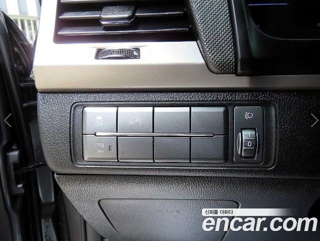 KG Mobility Rexton 2018 — photo 12