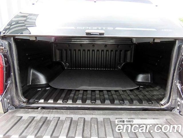 KG Mobility Rexton 2018 — photo 17