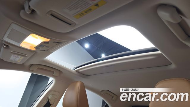 Lexus IS 2017 — photo 19