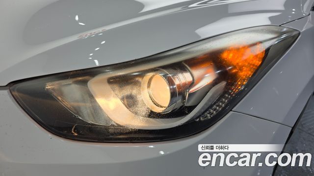 Hyundai AVANTE 2015 — photo 8