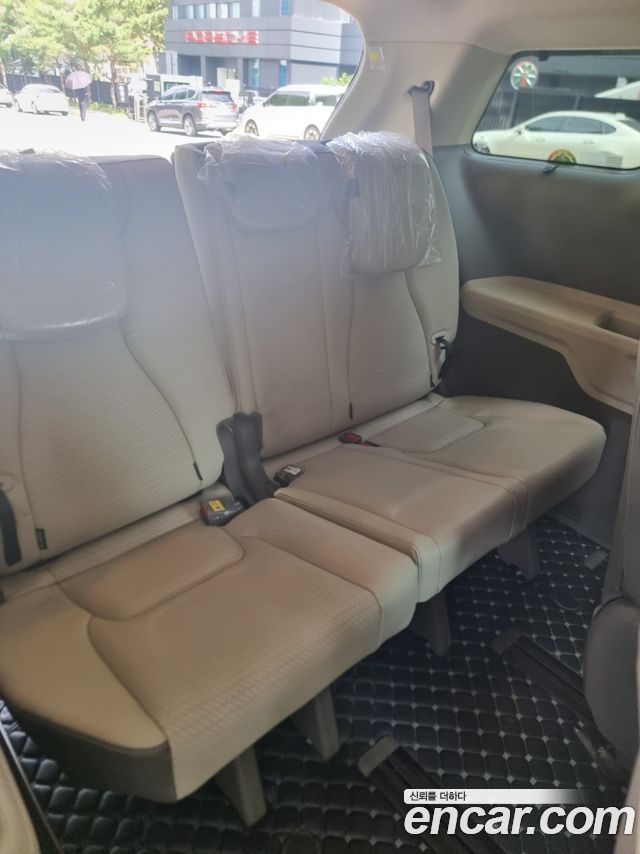 Kia Canival 2021 — photo 20