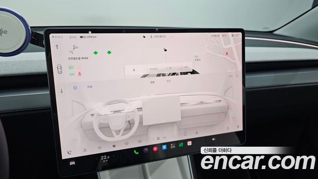 Tesla Model Y 2025 — photo 22