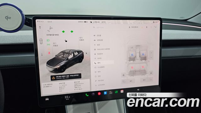Tesla Model Y 2025 — photo 31
