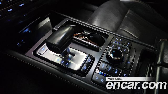 Genesis G80 2017 — photo 9