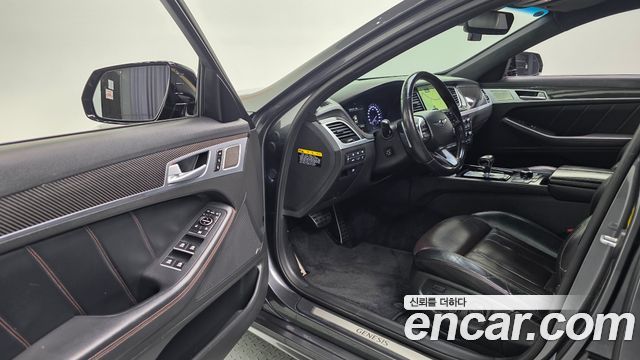 Genesis G80 2017 — photo 12