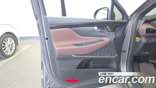 Hyundai Santafe 2019 — photo 14