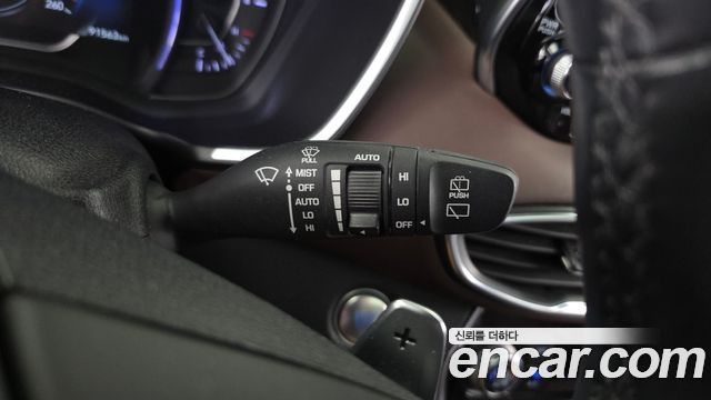Hyundai Santafe 2019 — photo 29