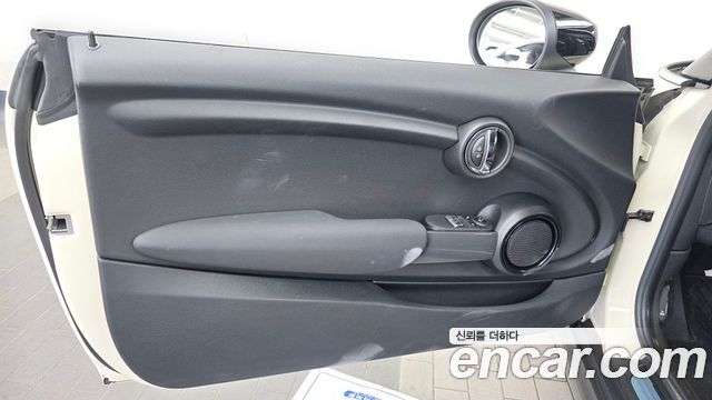 Mini Cooper 2020 — photo 14