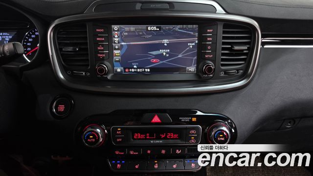 Kia Sorento 2019 — photo 18