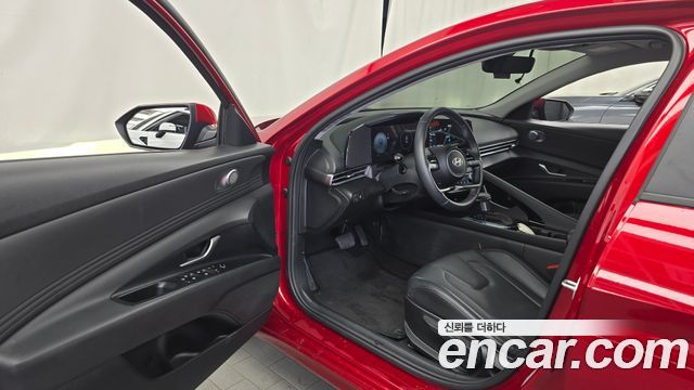 Hyundai AVANTE 2025 — photo 13