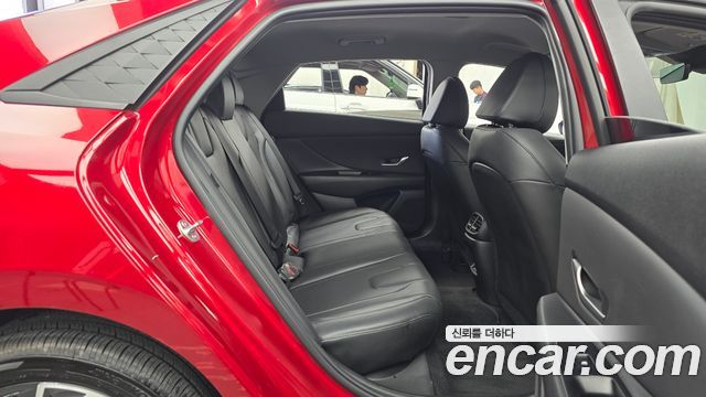 Hyundai AVANTE 2025 — photo 17