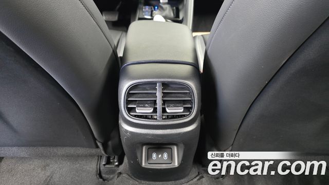 Hyundai AVANTE 2025 — photo 31
