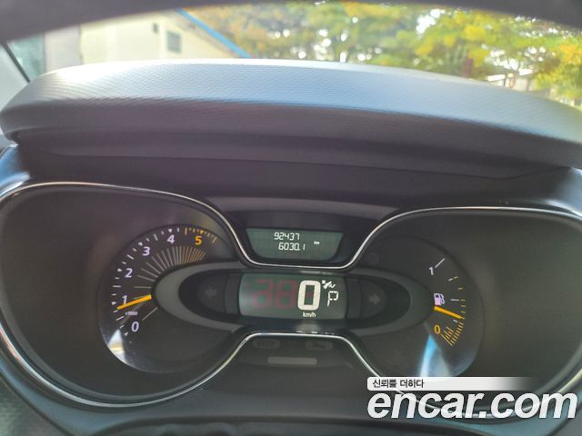 Renault Korea QM3 2015 — photo 19