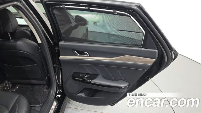 Kia K5 2023 — photo 15