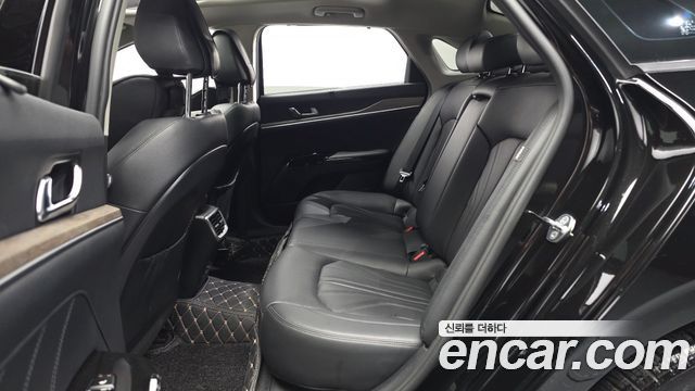 Kia K5 2023 — photo 16