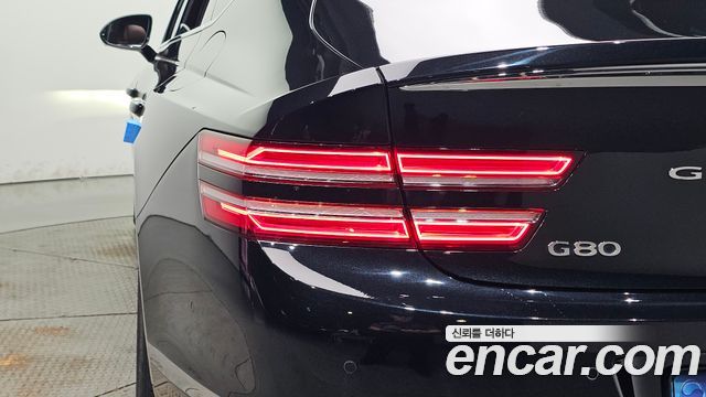Genesis G80 2022 — photo 9