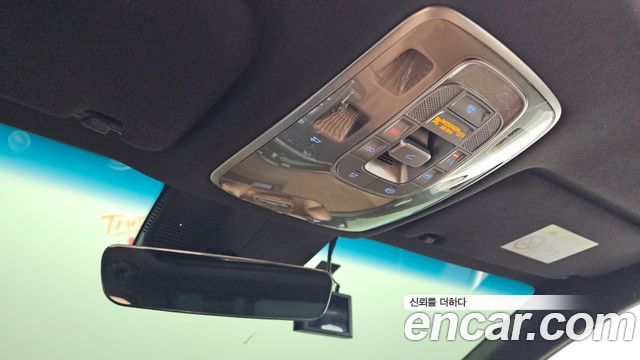 Genesis G80 2022 — photo 29