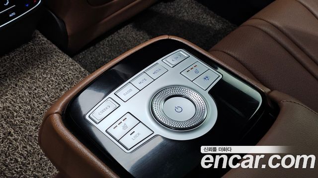 Genesis G80 2022 — photo 32