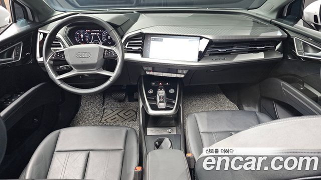 Audi Q4 e-tron 2022 — photo 10