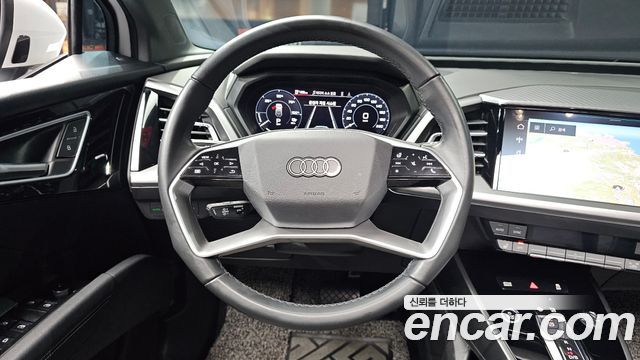 Audi Q4 e-tron 2022 — photo 19