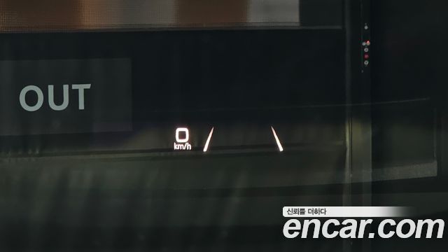 Audi Q4 e-tron 2022 — photo 27