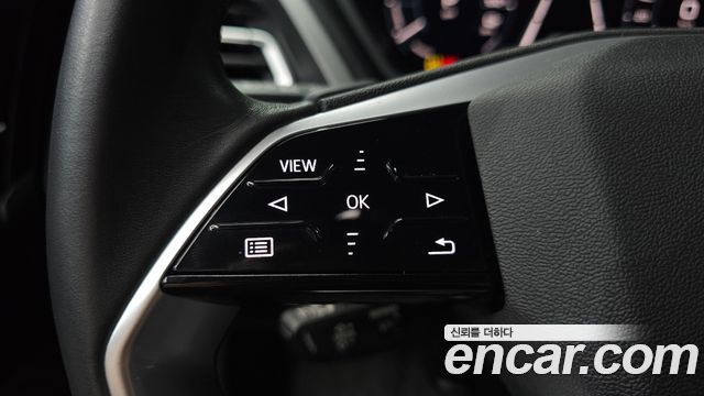 Audi Q4 e-tron 2022 — photo 30