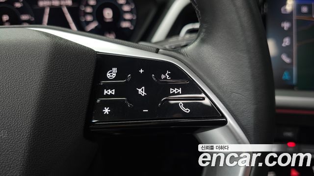 Audi Q4 e-tron 2022 — photo 31