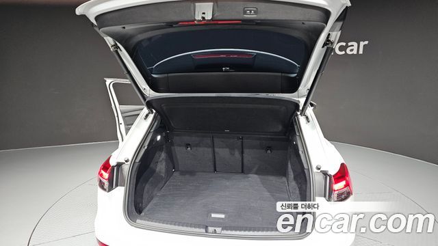 Audi Q4 e-tron 2022 — photo 37