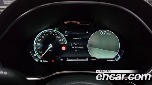 Genesis G80 2022 — photo 11