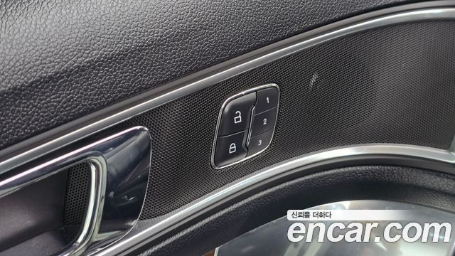 Ford Explorer 2016 — photo 17