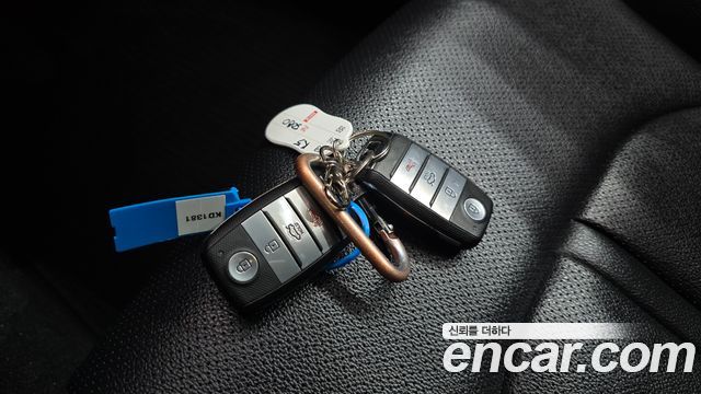 Kia K5 2018 — photo 17