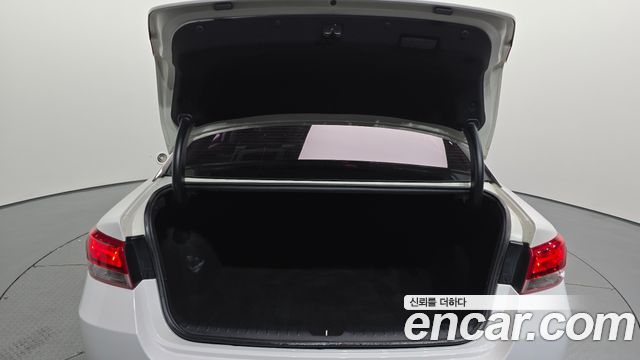 Kia K5 2018 — photo 18