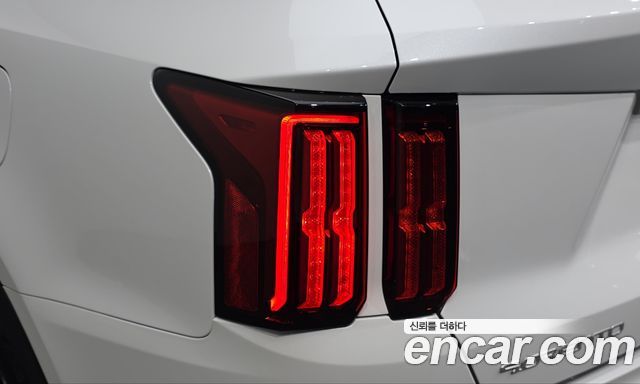 Kia Sorento 2023 — photo 9